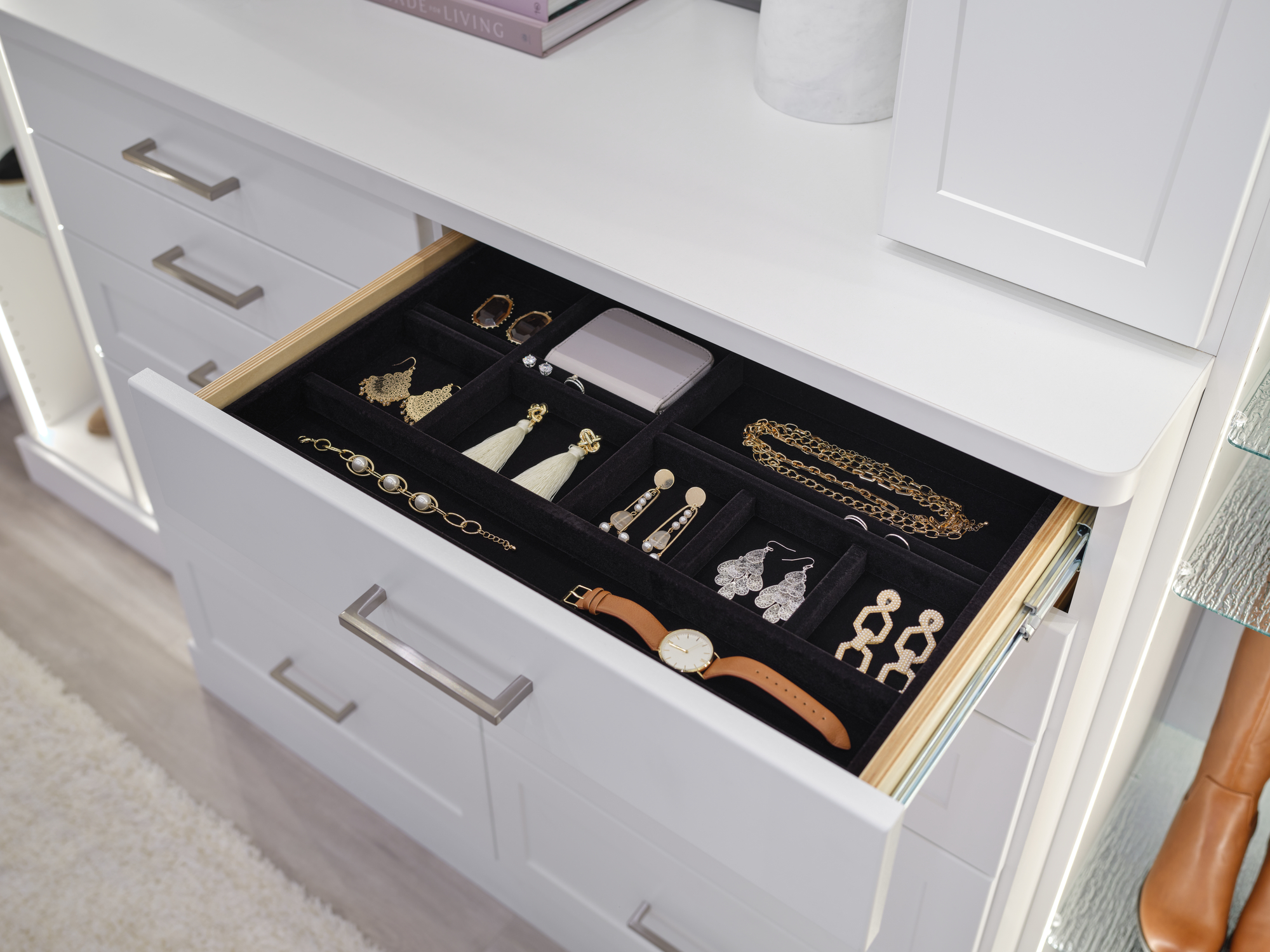 Hide away jewelry tray to keep small items organized