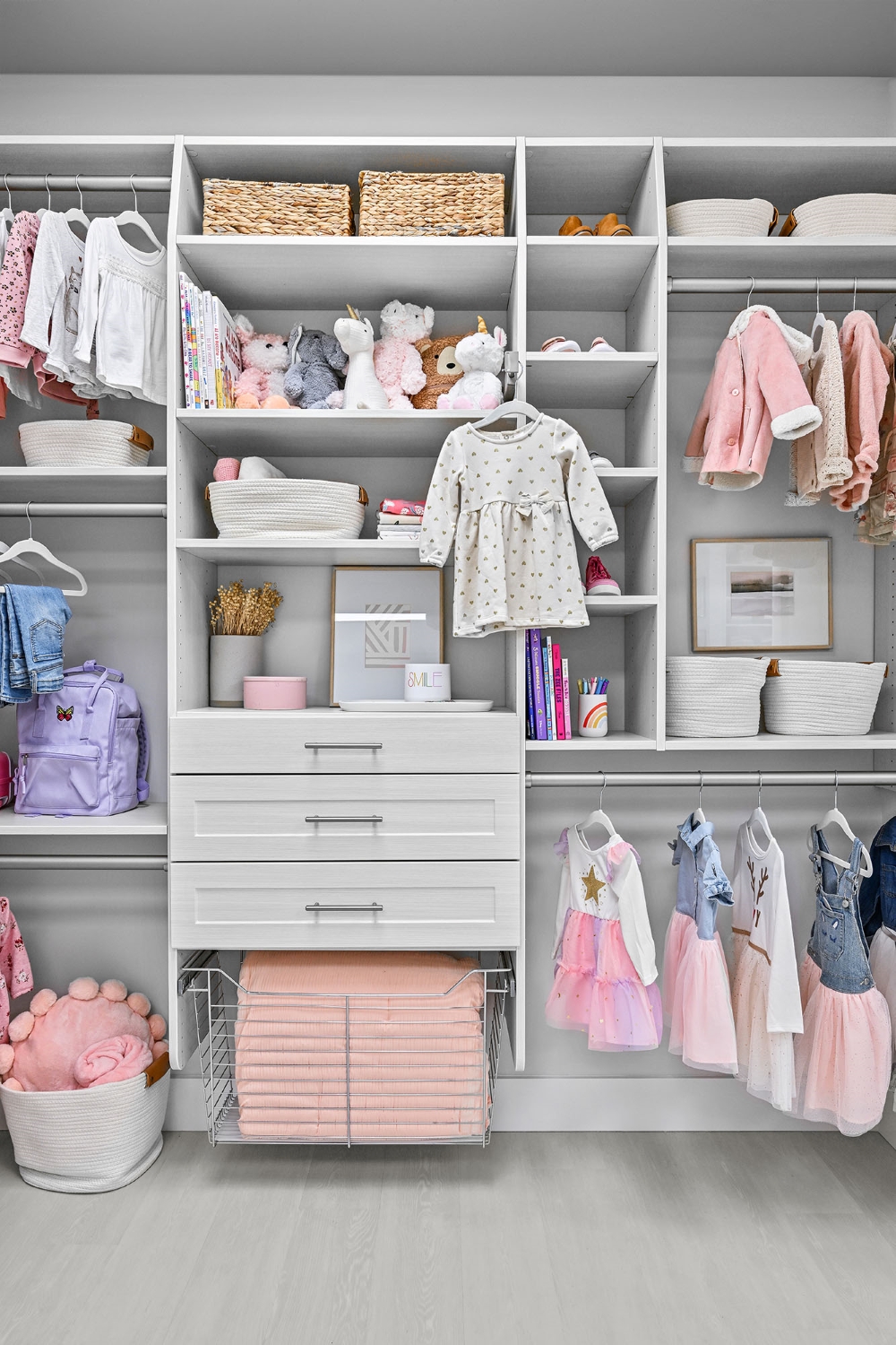 Little girl's closet organization