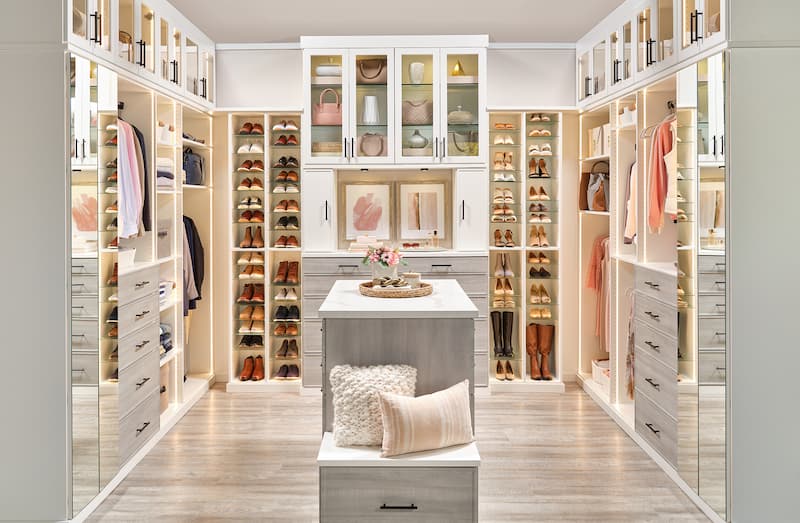 Walk-in Closet