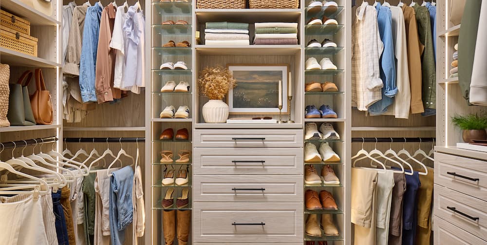 Walk-in Closet