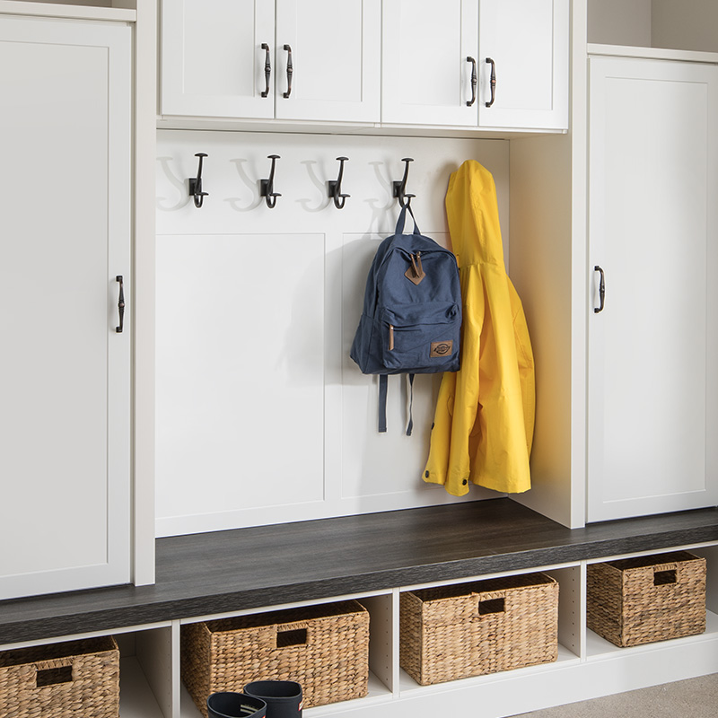Entryway accessory organization