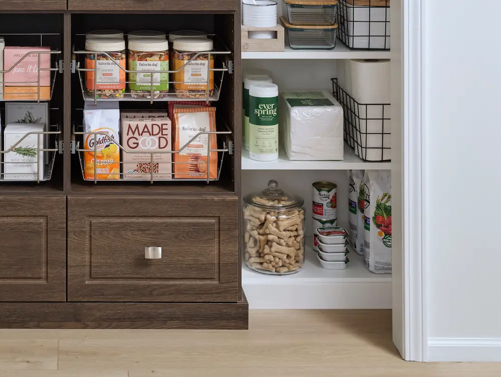 Pet Food Pantry